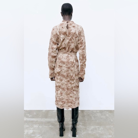 Zara Printed Crinkle Dress - Picture 2 of 10